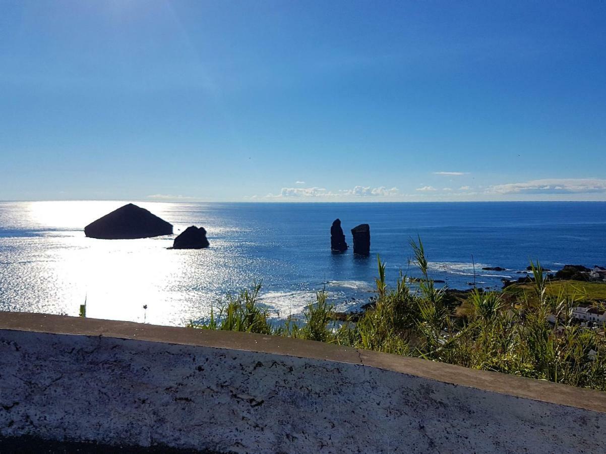 Join Our Relaxed House Near The Beach - Mosteiros Mosteiros  Exterior photo